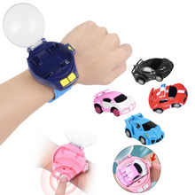 Carregar imagem no visualizador da galeria, Carrinho de Controle Remoto no Relógio - Fast Cart